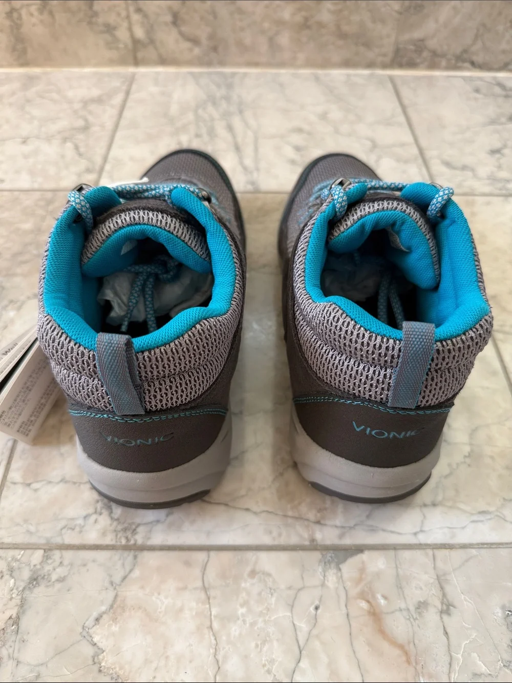 Vionic Action Cypress Hiking/Trail Sneaker NWT Gray with Teal Mesh Size 9